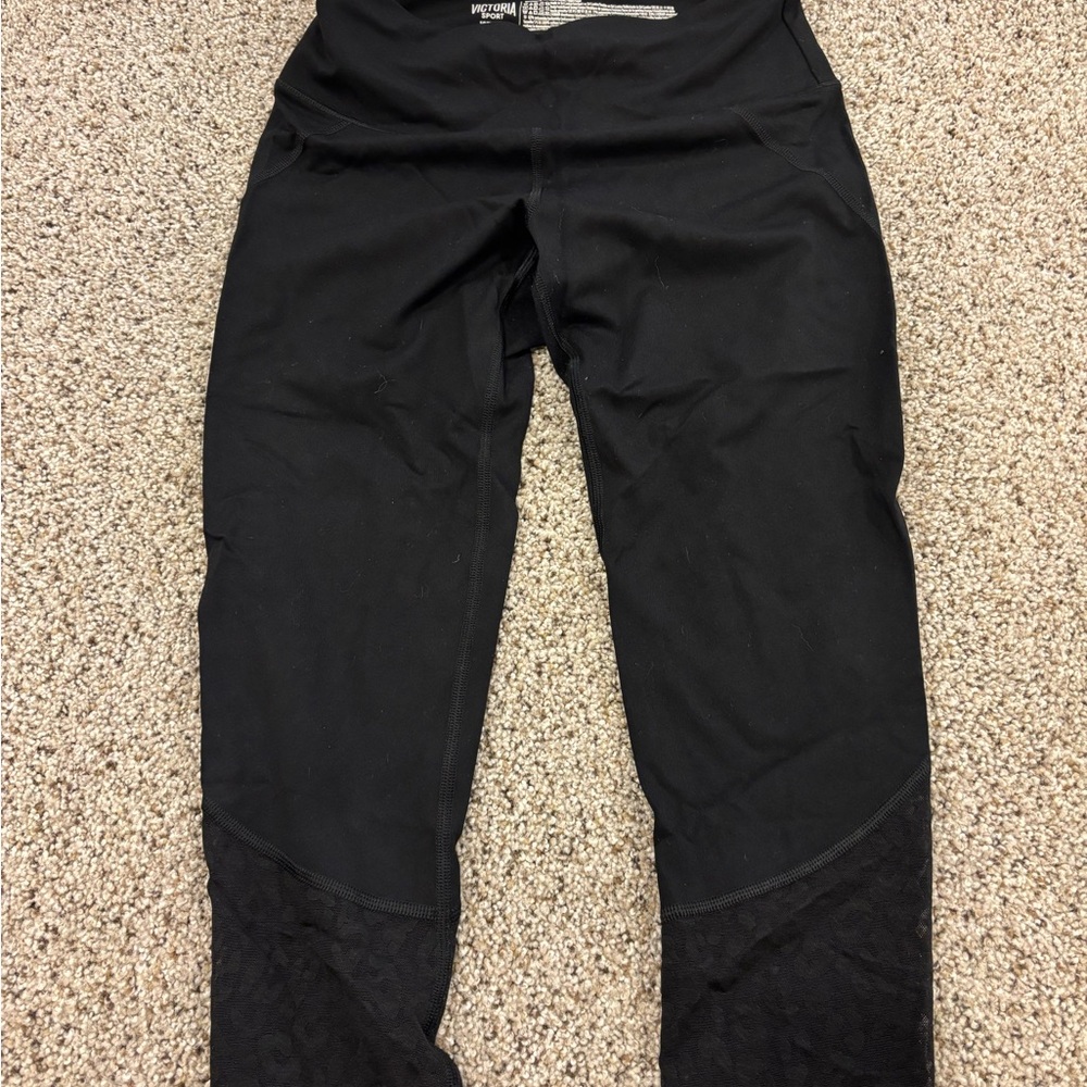 Black Leggings with cheetah print detail
